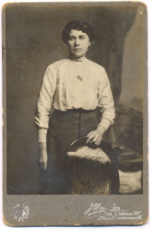 Edith Mitchley, née Rabbits