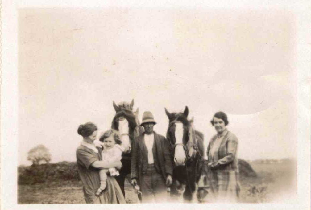 Bloy family at Barwick Hall Farm, 1930