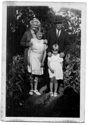 Roland Axman’s grandparents with Joyce and Rita Margetson
