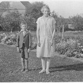 Thomas Newstead with his Mum (Annie) c 1928