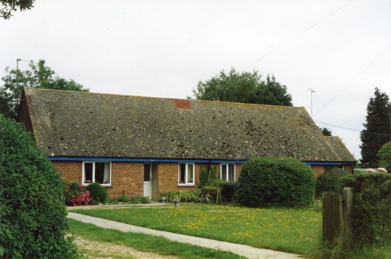 Last bungalow in Station Road, 1997